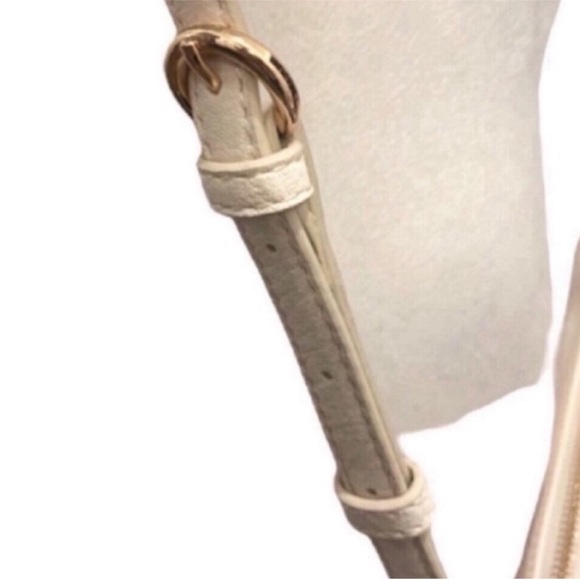 New LC Lauren Conrad Crossbody Bag - Picture 4 of 4